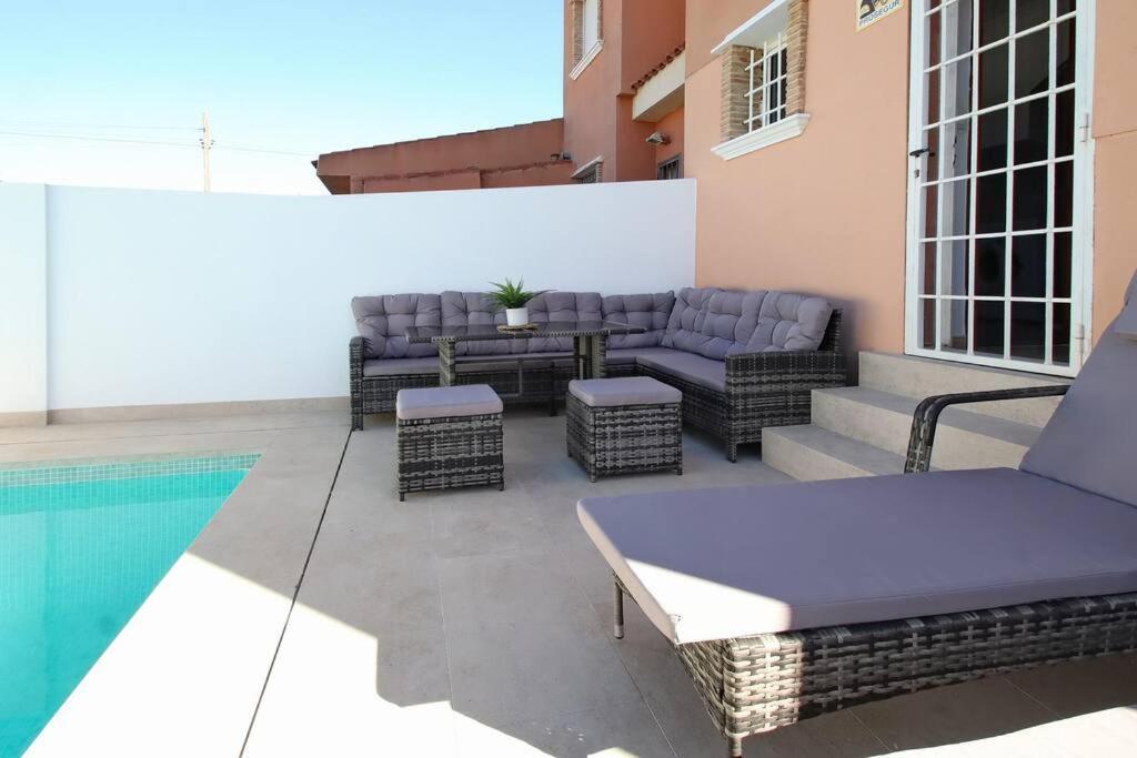 Vila Casa Olivia With Pool Heating Fee Torrevieja Exteriér fotografie